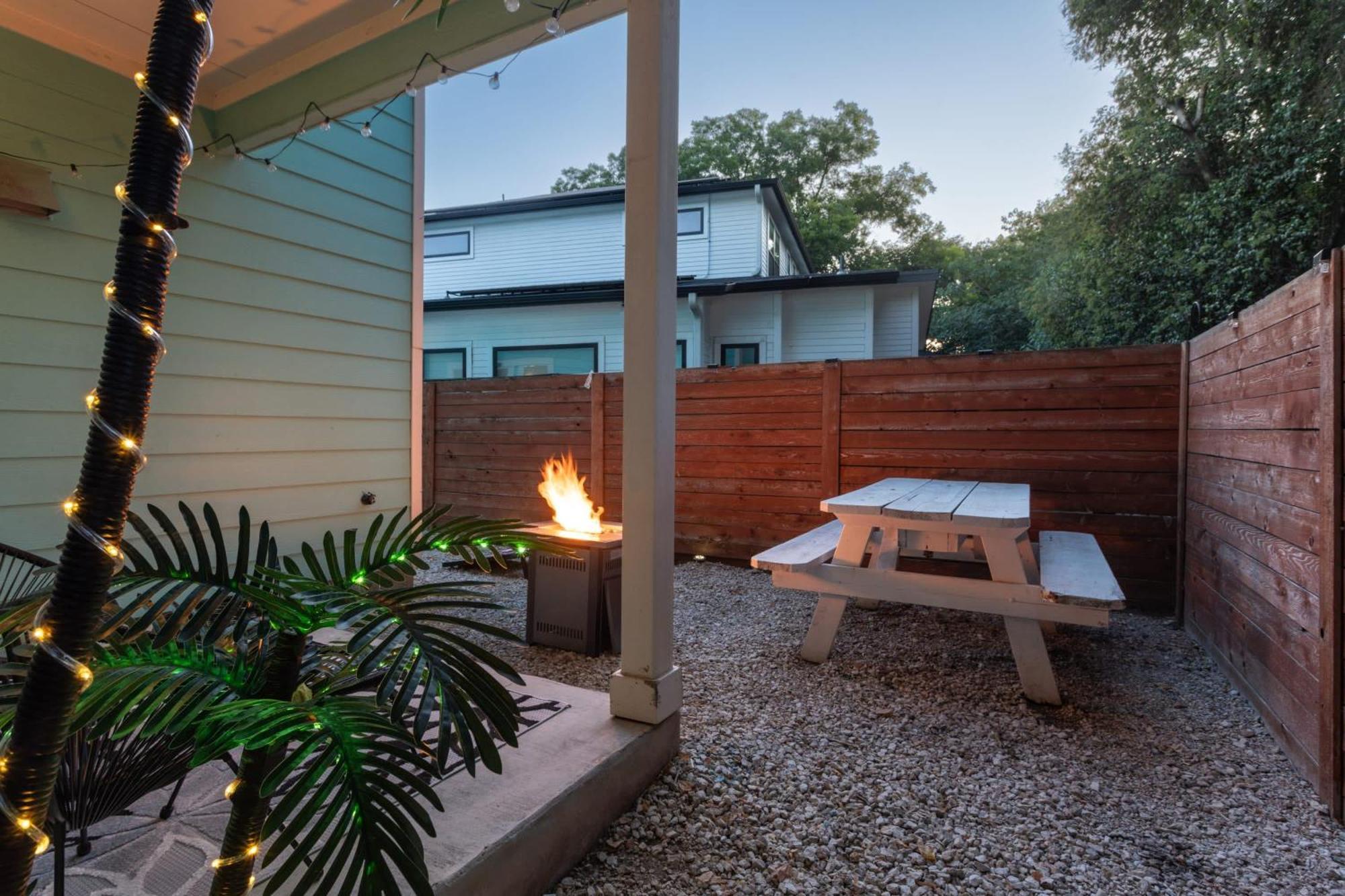 Fun 4Br Near Downtown With Games & Firepit Villa Austin Exterior photo